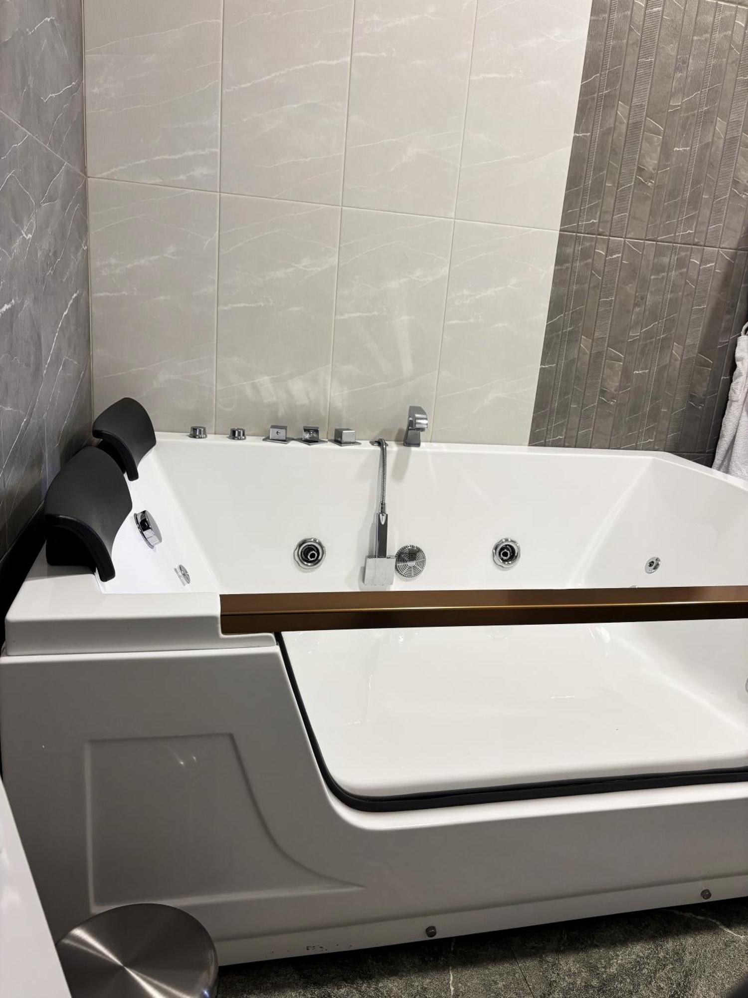 21 Rooms Hotel Gyumri Eksteriør bilde